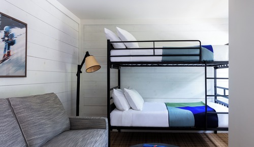 Room (Twin Bunk w/ Sleeper)