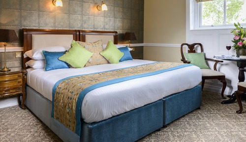 Double+Single bedded Room