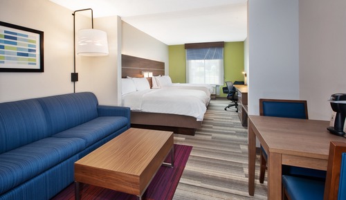 Suite, Multiple Beds