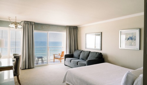 Premium Ocean Front Junior Suite with Private Balcony