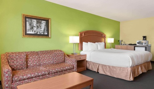 Suite, 1 King Bed