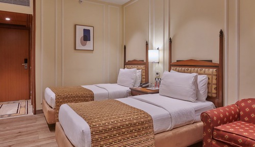 Executive Room, 1 Double or 2 Twin Beds