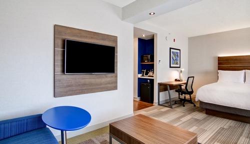 Suite, Multiple Beds (Extra Floor Space)