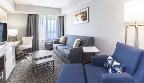 Executive Suite, 1 King Bed with Sofa bed, City View