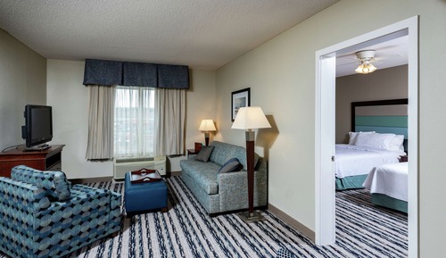 Suite, 1 King Bed, Corner