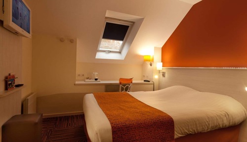 Standard Double Room (For 1 or 2 persons)