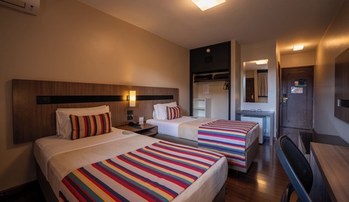 Quarto Twin ( 2 camas de Solteiro)