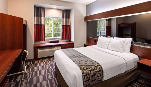 Room, 1 Queen Bed, Accessible