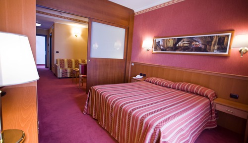 Suite, Balcony, View
