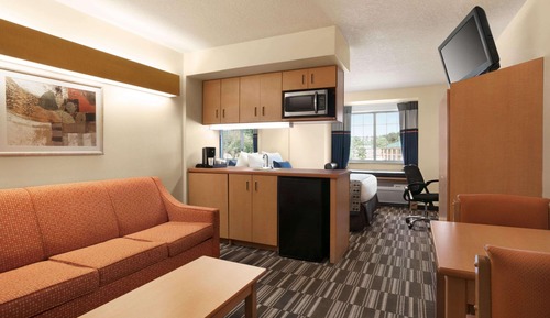 Studio Suite, 1 Queen Bed, Non Smoking
