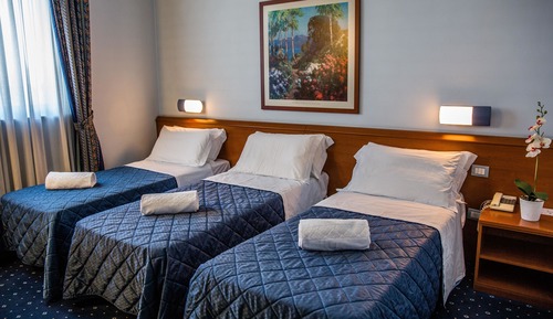 Triple Room
