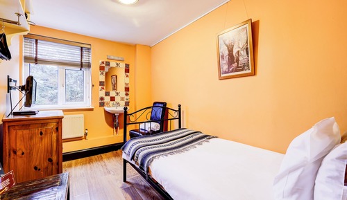 Standard Single Room, 1 Twin Bed (Shared Bathoom)