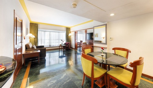 Luxury Suite