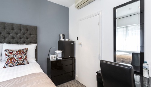 Double Room, Ensuite (Small)