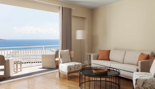 Family Room - Sea View