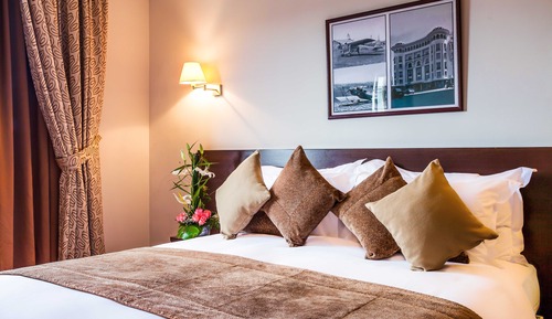 Premium Room, Pool View