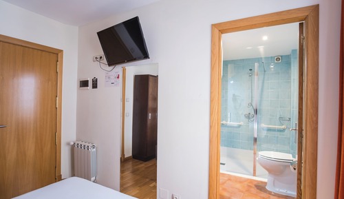 Economy Twin Room