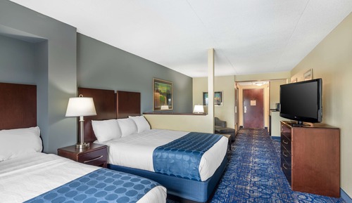 Suite, 2 Queen Beds, Non Smoking, Refrigerator & Microwave