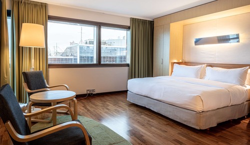 Executive Room, 1 King Bed (Plus)