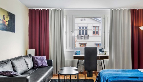 Premium Room, 1 Queen Bed, Non Smoking (with Sofabed)