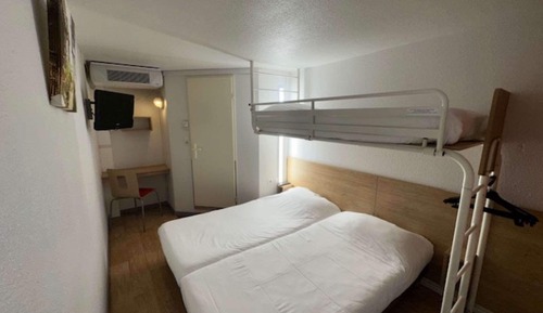 Standard Room, 2 Twin Beds