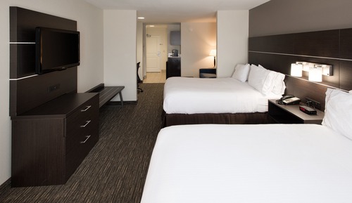 Suite, 2 Queen Beds