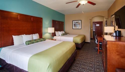 Standard Room, Multiple Beds, Accessible, Refrigerator & Microwave (1st Floor)