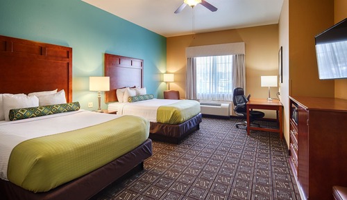 Standard Room, 2 Queen Beds, Accessible, Refrigerator & Microwave (1st Floor)