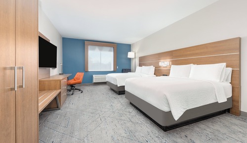 Suite, 2 Queen Beds (Additional Living Area)