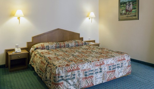Double Room  (1 adult + 1 child)