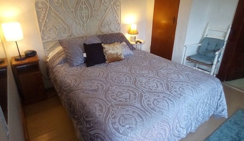 Standard Room, 1 Queen Bed