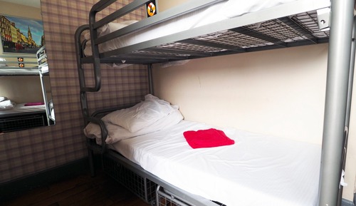 One bed in an 8 Bed Female Dorm En-suite
