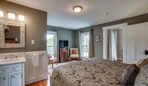Luray Room