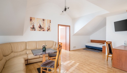 Comfort Triple Room