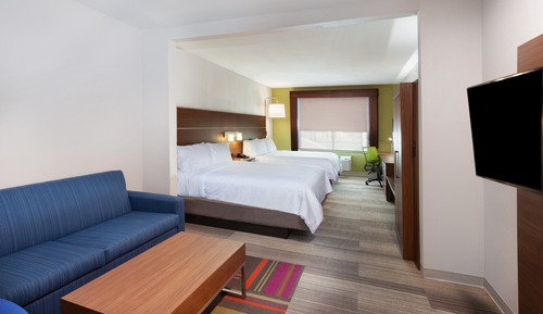Suite, 2 Queen Beds, Accessible