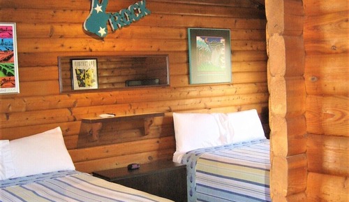 Standard Room, 2 Double Beds (v--Pet Friendly)