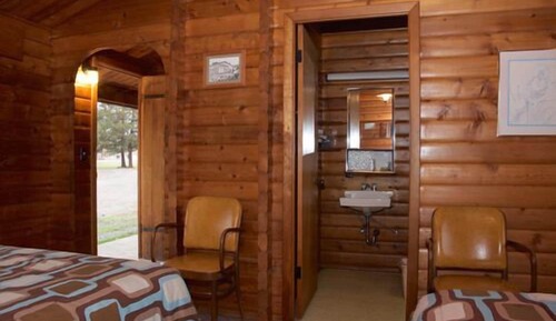 Standard Room, 2 Double Beds (v)