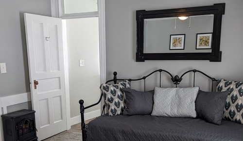 Stone Suite