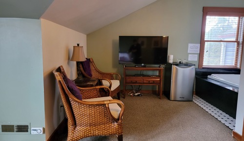 Romantic Suite, 1 King Bed, Jetted Tub