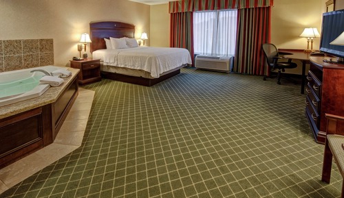 Studio, 1 King Bed, Accessible (Hearing)