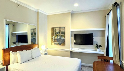 Economy Studio, 1 Queen Bed, Kitchen