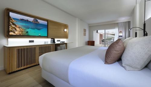 Junior Suite, Jetted Tub (Terrace)