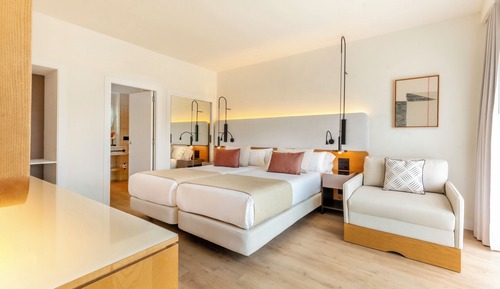 Suite, Garden View