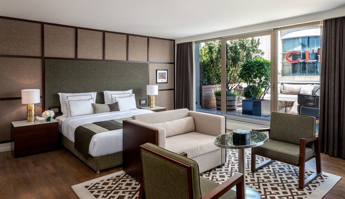 The Boulevard Suite