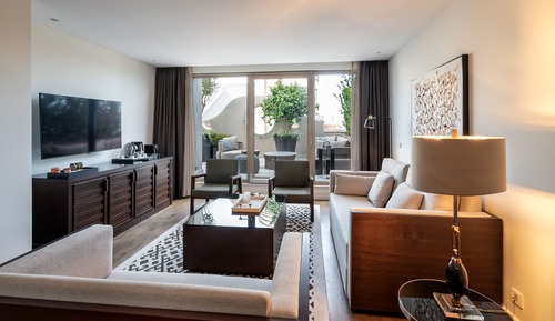 Signature Suite