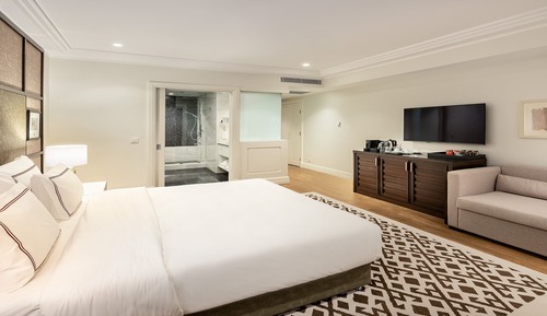 Atrium Superior King Room