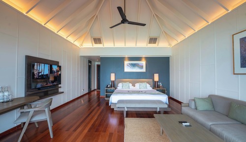 Ocean Jacuzzi Villa