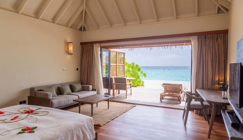 Jacuzzi Beach Villa