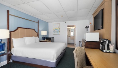 One King Harbor View 2nd Floor