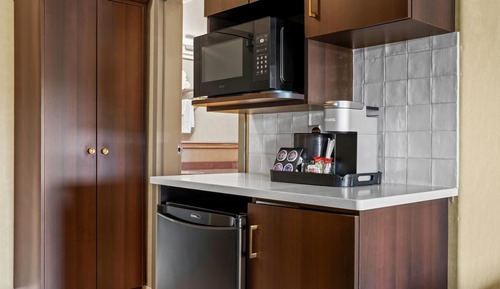Deluxe Room, Multiple Beds, Refrigerator & Microwave